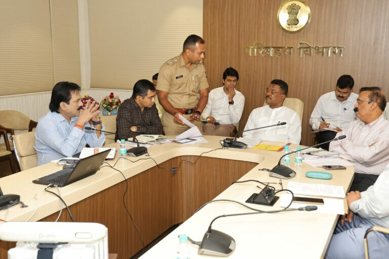 मीरा-भायंदर इलाके में रिक्शा लाइसेंस के री-इंस्पेक्शन के आदेश