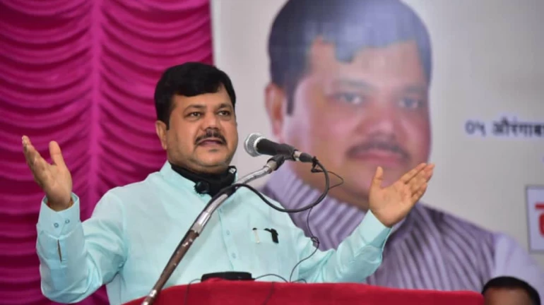 नितीन राऊत यांनी महावितरणमध्ये क्लार्कचं काम करावं- प्रवीण दरेकर नितीन राऊत यांनी महावितरणमध्ये क्लार्कचं काम करावं- प्रवीण दरेकर