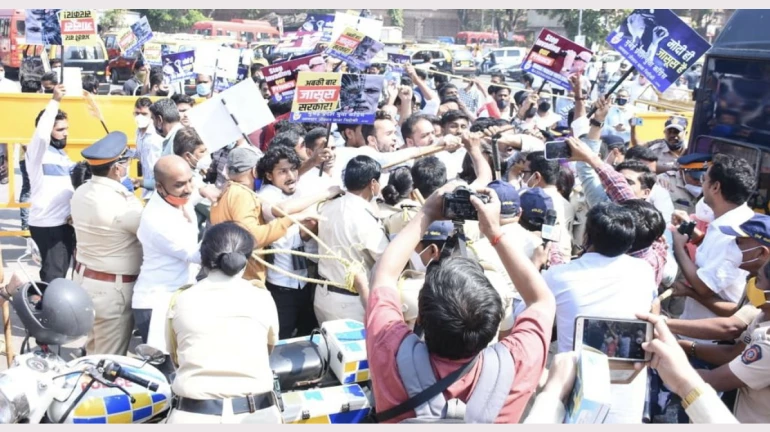 Mumbai: Youth Congress Workers Protest Over Pegasus Spyware Issue Mumbai: Youth Congress Workers Protest Over Pegasus Spyware Issue
