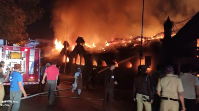 25 shops gutted in a massive fire at Pune's Shivaji Market 25 shops gutted in a massive fire at Pune's Shivaji Market