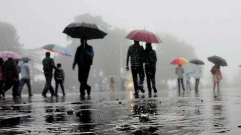 IMD predicts heavy rainfall in parts of Maharashtra; orange alert issued for Mumbai IMD predicts heavy rainfall in parts of Maharashtra; orange alert issued for Mumbai
