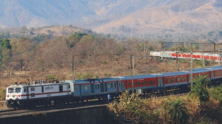 मुंबई और नागपुर के बीच 6 विंटर स्पेशल सुपर फास्ट ट्रेन
