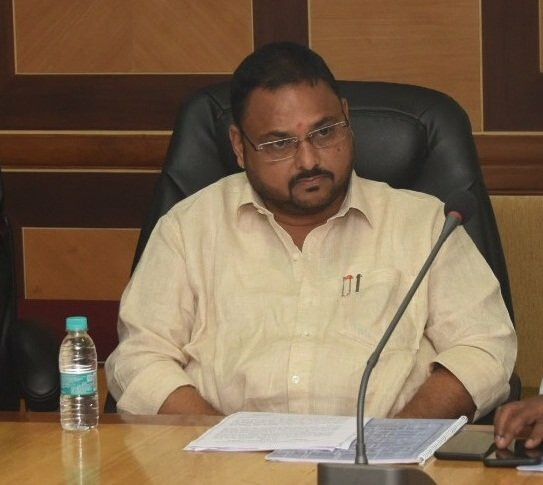 License of food adulterers will be revoked, says MoS Food and Drug Administration Rajendra Patil