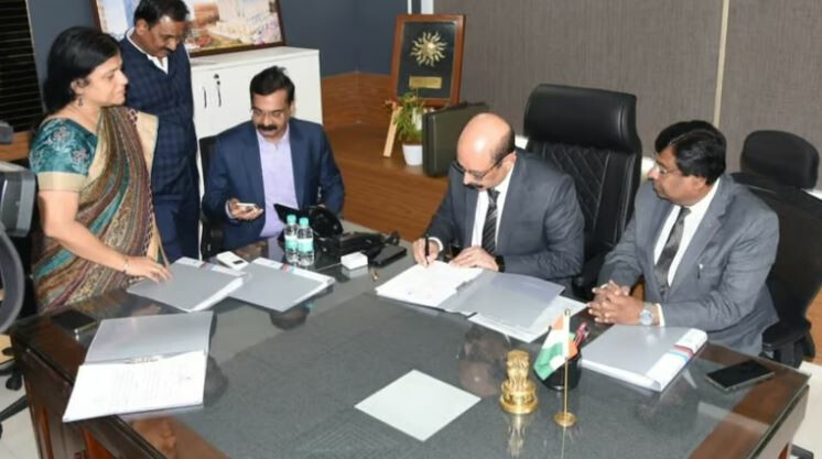 रजनीश सेठ ने महाराष्ट्र लोक सेवा आयोग के अध्यक्ष का पदभार संभाला