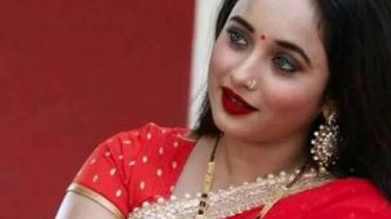 भोजपुरी अभिनेत्री  रानी चटर्जी को आ रहे गंदी भाषा में गलत-गलत मैसेज