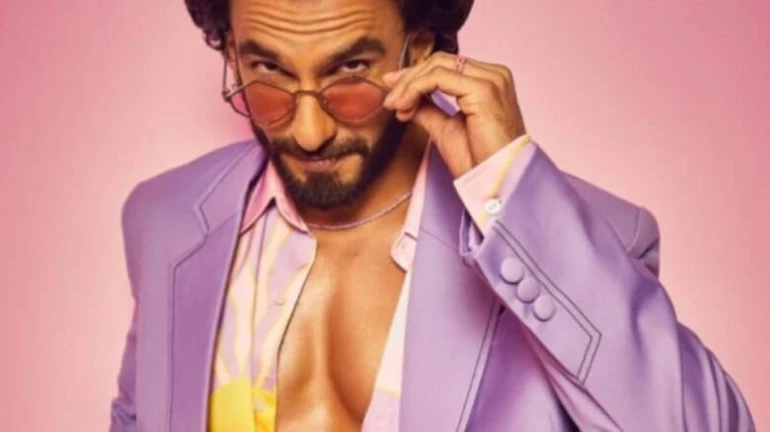 न्यूड फोटो मॉर्फ केल्याचा रणवीर सिंगचा दावा न्यूड फोटो मॉर्फ केल्याचा रणवीर सिंगचा दावा