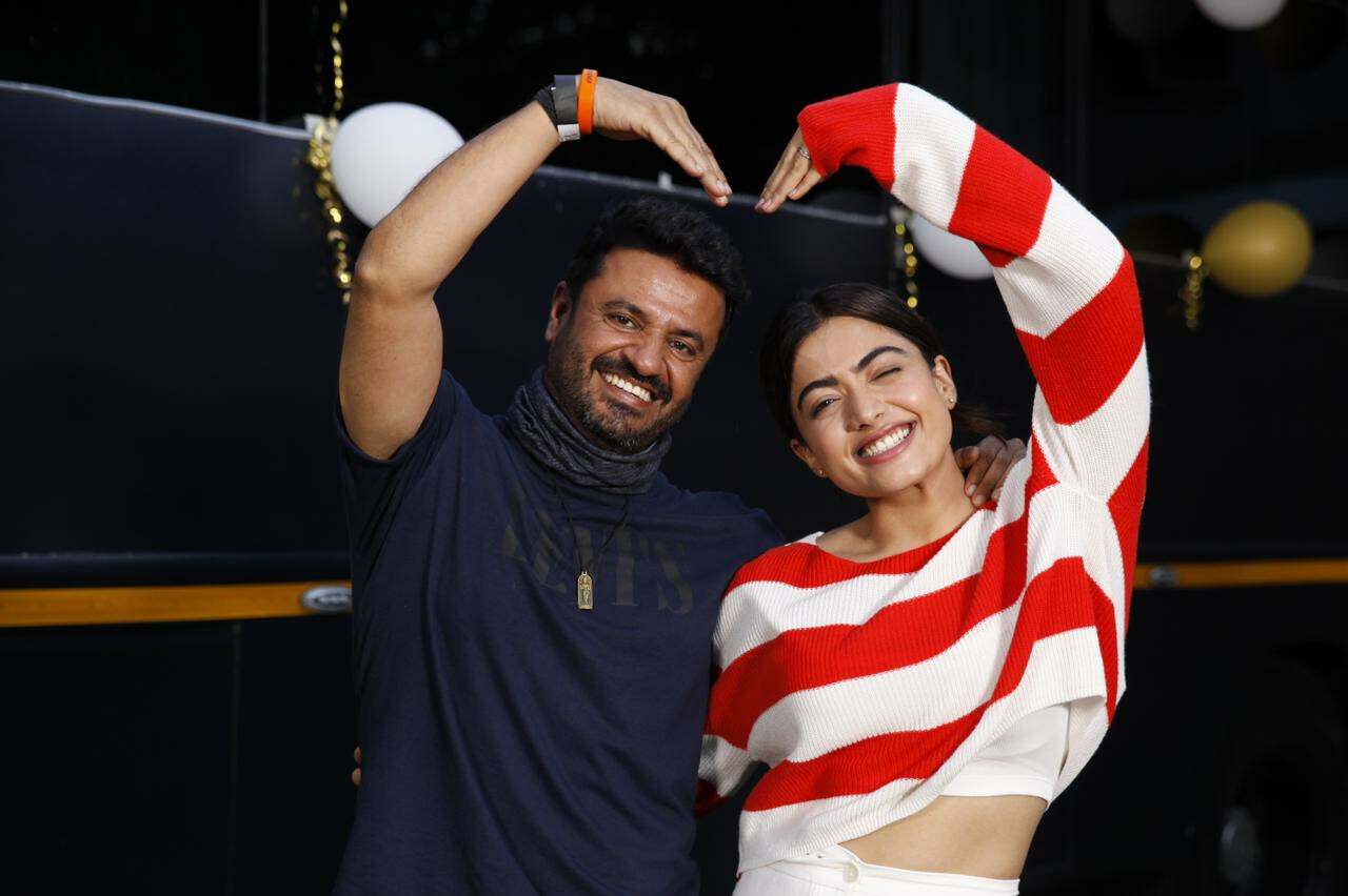 'गुडबाय' के सेट पर मनाया गया नेशनल क्रश रश्मिका मंदाना का जन्मदिन, देखिए तस्वीरें