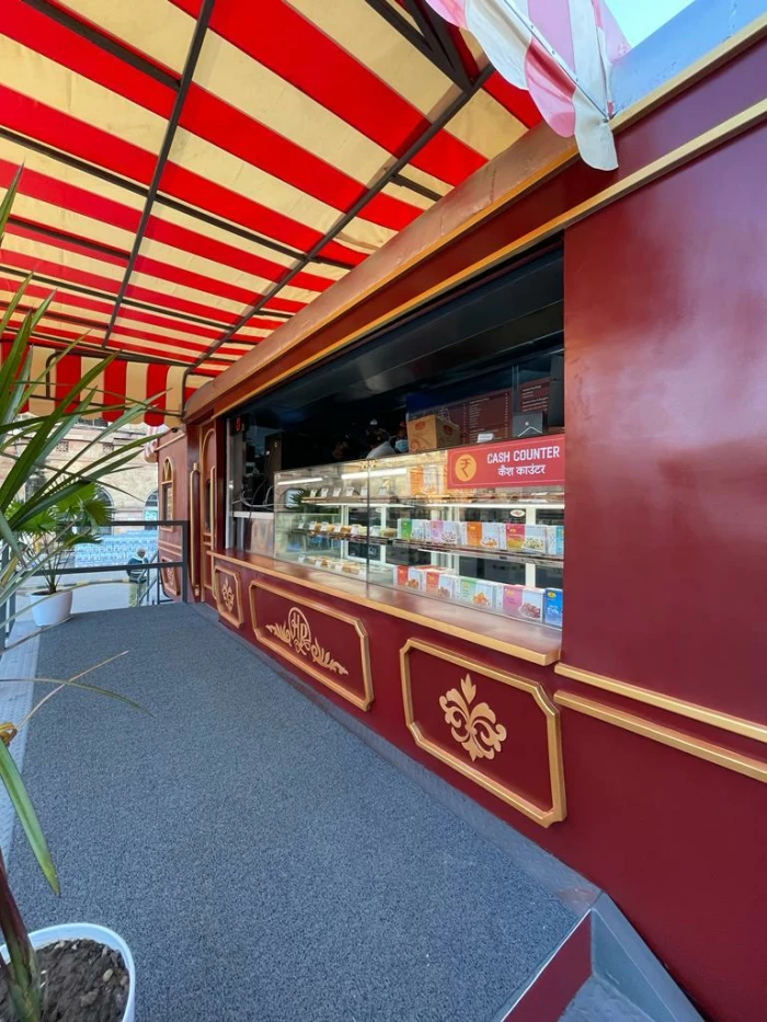 Central Railway’s “Restaurant on Wheels” – an innovative concept increasing passenger satisfaction