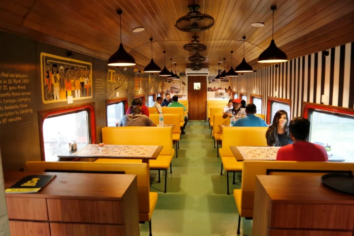 Central Railway’s “Restaurant on Wheels” – an innovative concept increasing passenger satisfaction