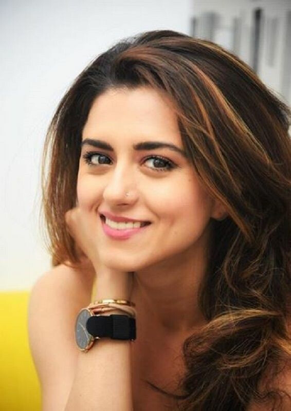 Ridhi Dogra's role as 'Astha' gives wings to her ambition and choices in 'The Married Woman'