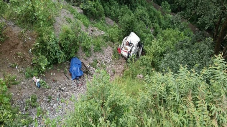 ऋषिकेशमध्ये झालेल्या अपघातात महाराष्ट्रातील चार जणांचा मृत्यू ऋषिकेशमध्ये झालेल्या अपघातात महाराष्ट्रातील चार जणांचा मृत्यू