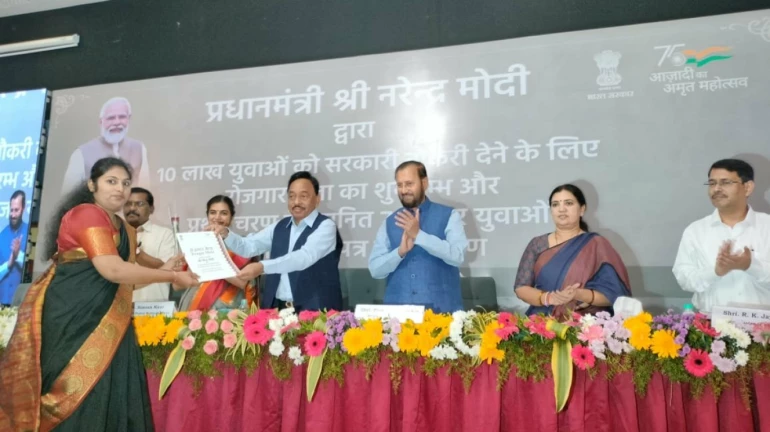 Nearly 400 candidates given appointment letters at Rozgar Mela in Mumbai Nearly 400 candidates given appointment letters at Rozgar Mela in Mumbai