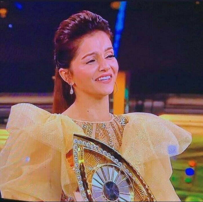 Rubina Dilaik's trophy moment as winner - pics from the Grand Finale of