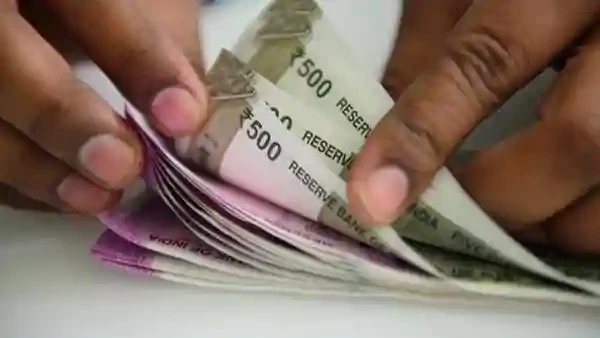 ठेवीदारांना दिलासा, पीपीएफ व्याजदरात कपातीचा आदेश चुकून निघाला