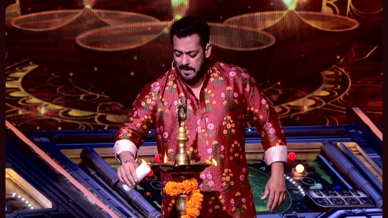 Bigg Boss 14: Housemates celebrate Diwali Bigg Boss 14: Housemates celebrate Diwali