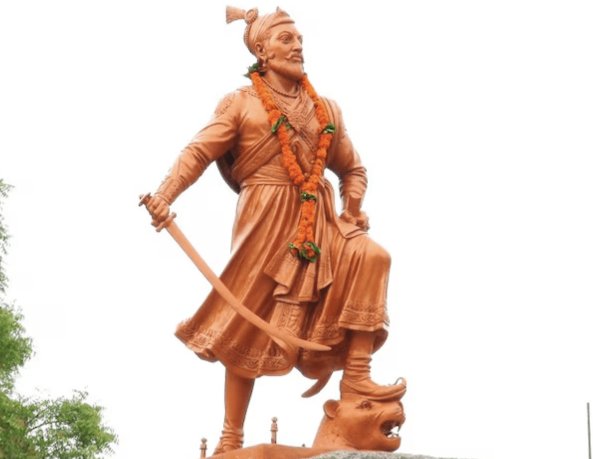 संभाजी महाराजांबद्दल अपलोड केलेल्या टिप्पणीवरून वाद