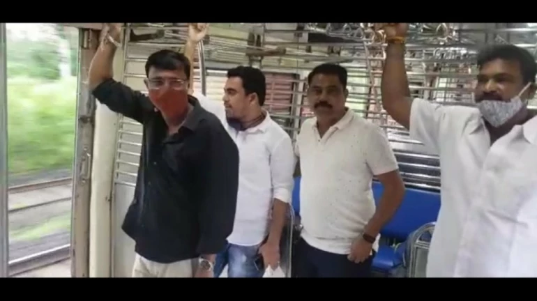 मनसे नेता संदीप देशपांडे जमानत पर रिहा मनसे नेता संदीप देशपांडे जमानत पर रिहा