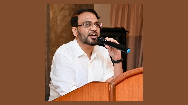 Motilal Nagar Row: Calls Grow for Removal of MHADA Official After Remarks Motilal Nagar Row: Calls Grow for Removal of MHADA Official After Remarks