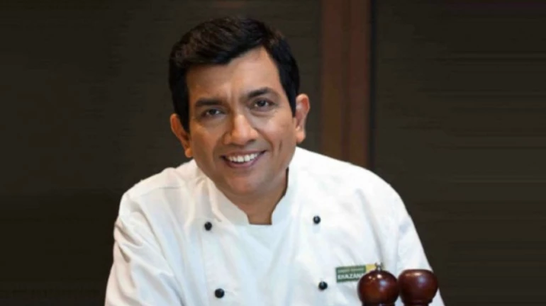 Sanjeev Kapoor Is Providing 15,000 Plates Of Food To The Flood Victims Every Day