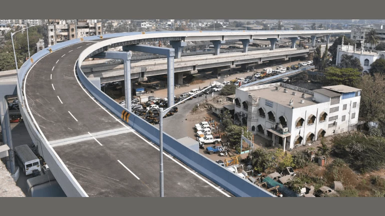 वाकोला–बीकेसी उड्डाणपूल खुला होण्यास विलंब वाकोला–बीकेसी उड्डाणपूल खुला होण्यास विलंब