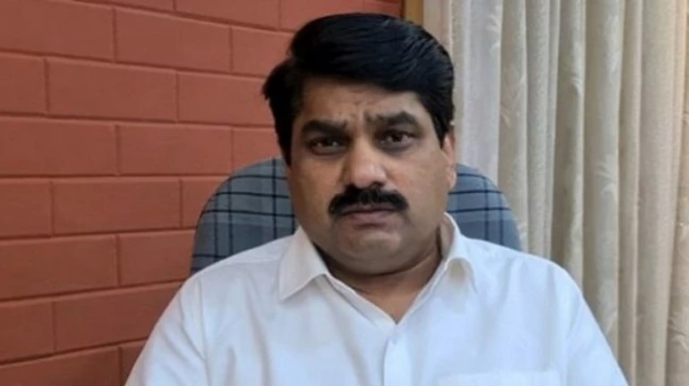 ठाकरे सरकारमधील आणखी एका मंत्र्याला कोरोनाची लागण ठाकरे सरकारमधील आणखी एका मंत्र्याला कोरोनाची लागण