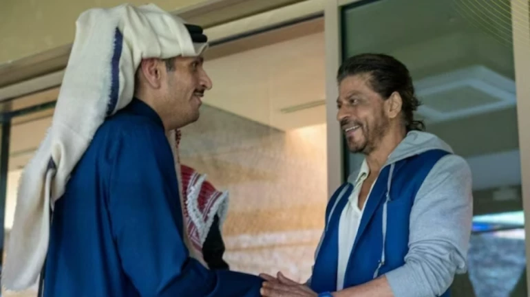 "Shah Rukh saved Indians in Qatar, not Modi", claims BJP leader; King Khan's office discloses truth "Shah Rukh saved Indians in Qatar, not Modi", claims BJP leader; King Khan's office discloses truth