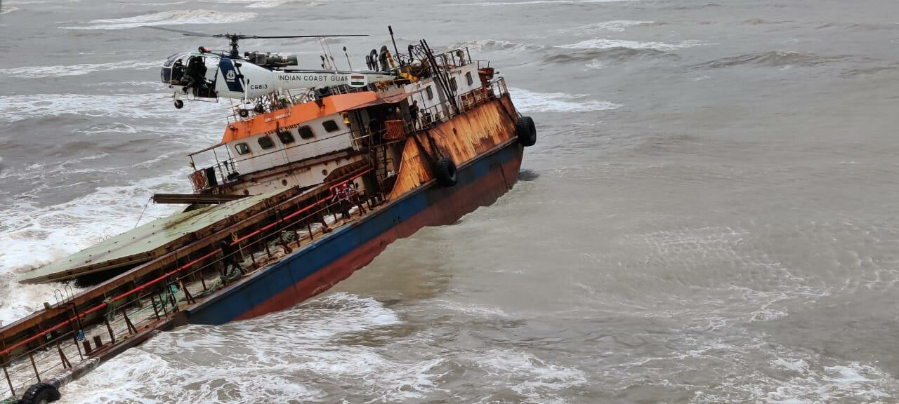 Maharashtra: All 16 members rescued from sinking MV Mangalam in Raigad