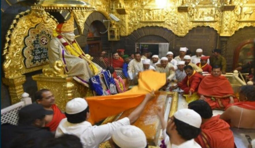 हिंदु-मुस्लिम ऐक्य जपणारे शिर्डीतील साई संस्थान
