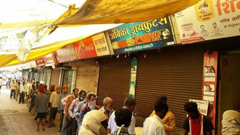 राज्यातील गोरगरीब, मजुरांना शिवभोजन थाळीचा मोठा आधार, छगन भुजबळ यांचं टीकाकारांना उत्तर राज्यातील गोरगरीब, मजुरांना शिवभोजन थाळीचा मोठा आधार, छगन भुजबळ यांचं टीकाकारांना उत्तर