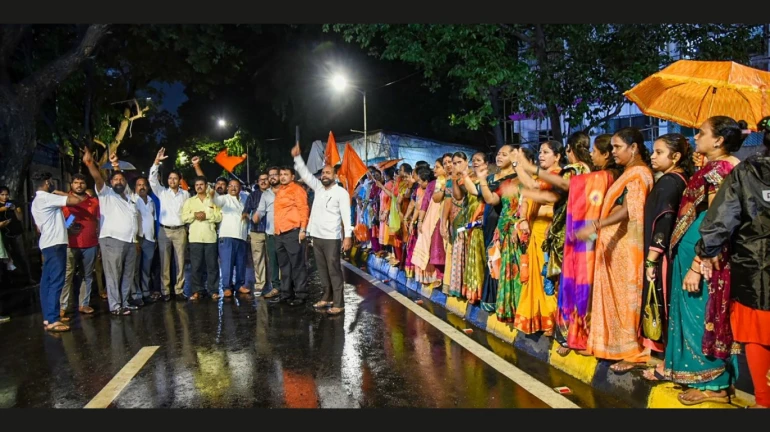 उद्या शिवसैनिकांनी गोंधळ घालू नये, उद्धव ठाकरेंचं आवाहन उद्या शिवसैनिकांनी गोंधळ घालू नये, उद्धव ठाकरेंचं आवाहन