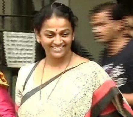 मुंबई की पूर्व मेयर शुभा राउल ने  UBT छोड़ी