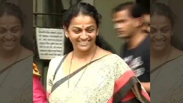 मुंबई की पूर्व मेयर शुभा राउल ने UBT छोड़ी मुंबई की पूर्व मेयर शुभा राउल ने UBT छोड़ी