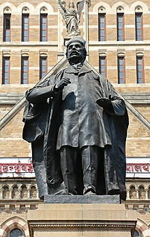 Mumbai: Sir Feroz Shah Mehta Statue in front of BMC HQ completes 100 years