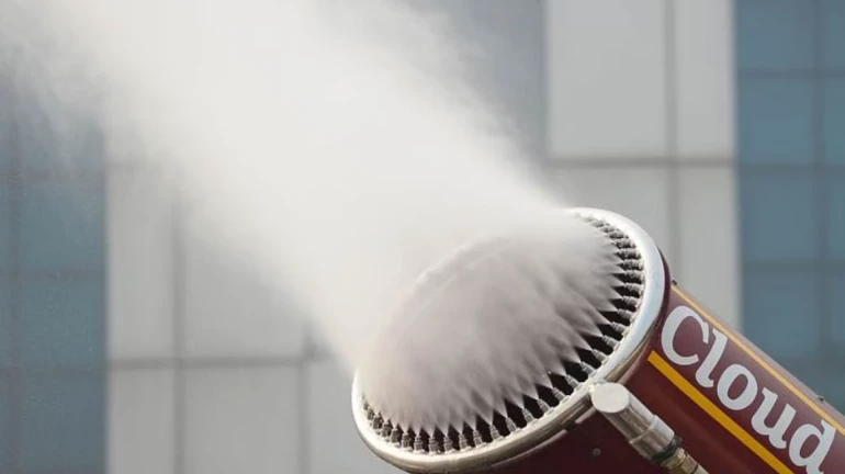 वायू प्रदूषणावर मात करण्यासाठी BMCची 'अँटी स्मॉग गन' खरेदी करणार वायू प्रदूषणावर मात करण्यासाठी BMCची 'अँटी स्मॉग गन' खरेदी करणार