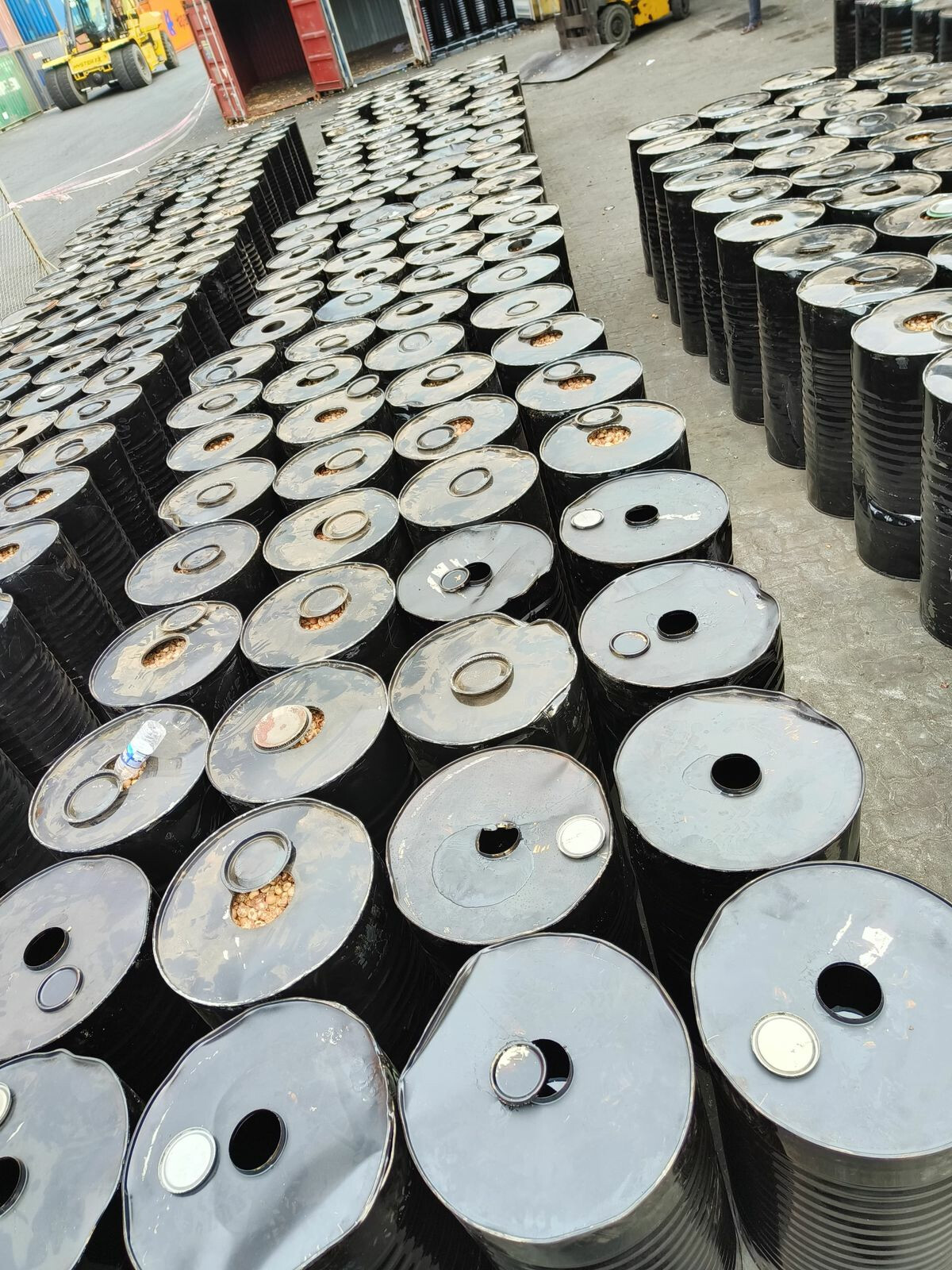 Special investigation officers seize 112 metric tons of areca nuts worth INR 6 Cr