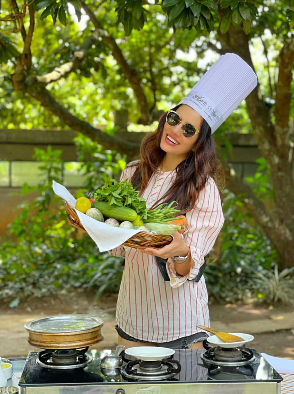 सोनाली सेहगल ने केरल में छुट्टियों पर फिटनेस और पारंपरिक एसेंस का खूब उठाया लुफ्त