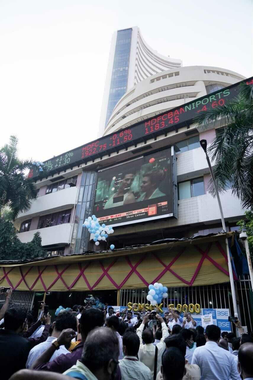 शेअर बाजार सलग तीन दिवस राहणार बंद, जाणून घ्या तारखा