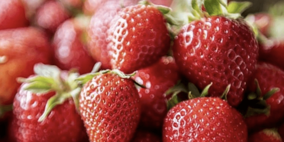 वाशी मार्केटमध्ये स्ट्रॉबेरी दाखल