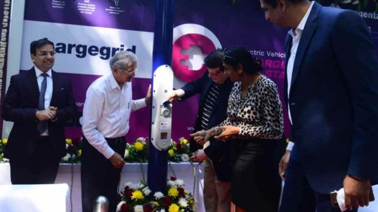 MIDC के सभी परिसरों में लगेंगे ईवी चार्जिंग स्टेशन- उद्योग मंत्री सुभाष देसाई MIDC के सभी परिसरों में लगेंगे ईवी चार्जिंग स्टेशन- उद्योग मंत्री सुभाष देसाई