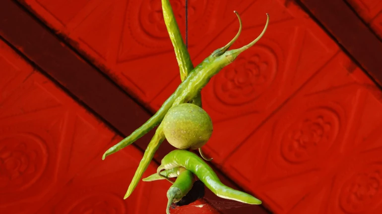 भांडुप- भूत-प्रेत का साया होने का दावा करने पर नाबालिग लड़के की बेरहमी से पिटाई भांडुप- भूत-प्रेत का साया होने का दावा करने पर नाबालिग लड़के की बेरहमी से पिटाई