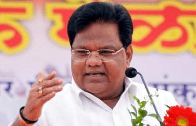 महाराष्ट्र में नए प्रकार के कोरोना वायरस का कोई मरीज नहीं - स्वास्थ्य मंत्री डॉ.  तानाजी सावंत