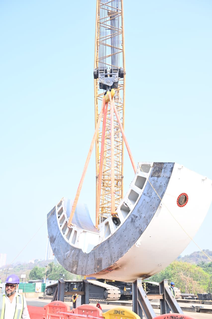 Mumbai: Twin Tunnel Excavation for GMLR Set to Begin After TBM Parts Lowered into Shaft