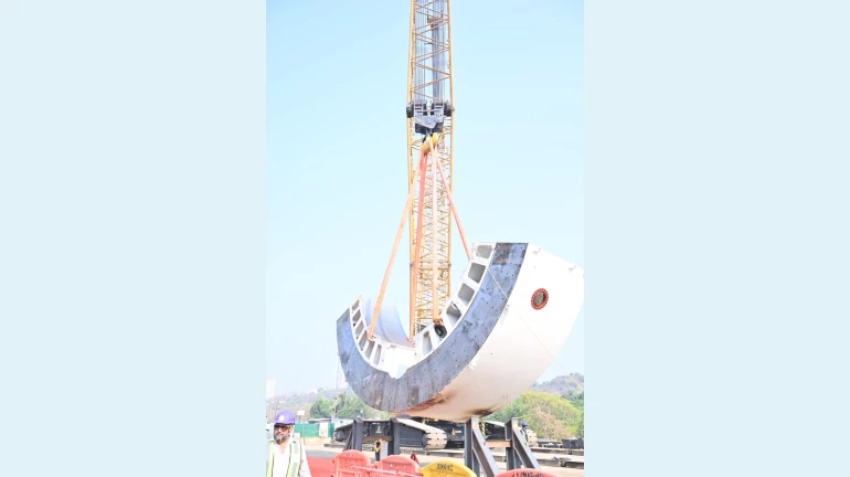 Mumbai: Twin Tunnel Excavation for GMLR Set to Begin After TBM Parts Lowered into Shaft Mumbai: Twin Tunnel Excavation for GMLR Set to Begin After TBM Parts Lowered into Shaft