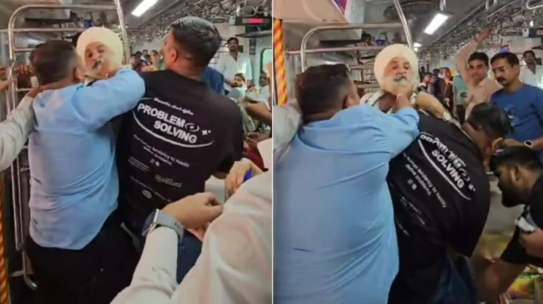 एसी लोकलमध्ये प्रवाशाकडून तिकिट तपासकाला मारहाण एसी लोकलमध्ये प्रवाशाकडून तिकिट तपासकाला मारहाण