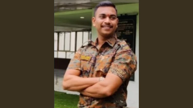 TDRF Jawan Killed After Motorcycle Hits Pothole on Mumbai–Nashik Highway TDRF Jawan Killed After Motorcycle Hits Pothole on Mumbai–Nashik Highway