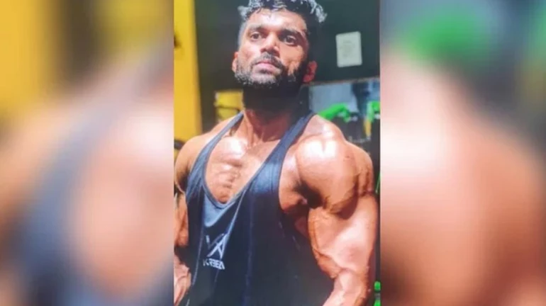 बॉडीबिल्डरचा आई वडिलांवर प्राणघातक हल्ला, प्रकृती चिंताजनक बॉडीबिल्डरचा आई वडिलांवर प्राणघातक हल्ला, प्रकृती चिंताजनक