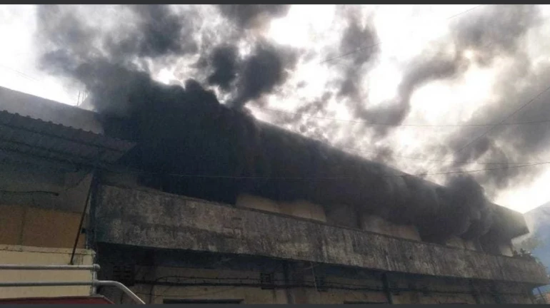 भिवंडी- बैग बनाने वाली एक फैक्ट्री मे लगी आग भिवंडी- बैग बनाने वाली एक फैक्ट्री मे लगी आग