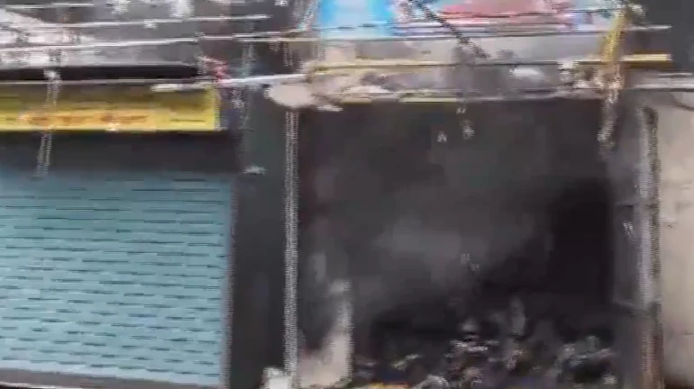 Thane Gaondevi Incident: TMC announces compensation of INR 10 Lakh for Families of Deceased, INR 1 Lakh for Injured Thane Gaondevi Incident: TMC announces compensation of INR 10 Lakh for Families of Deceased, INR 1 Lakh for Injured