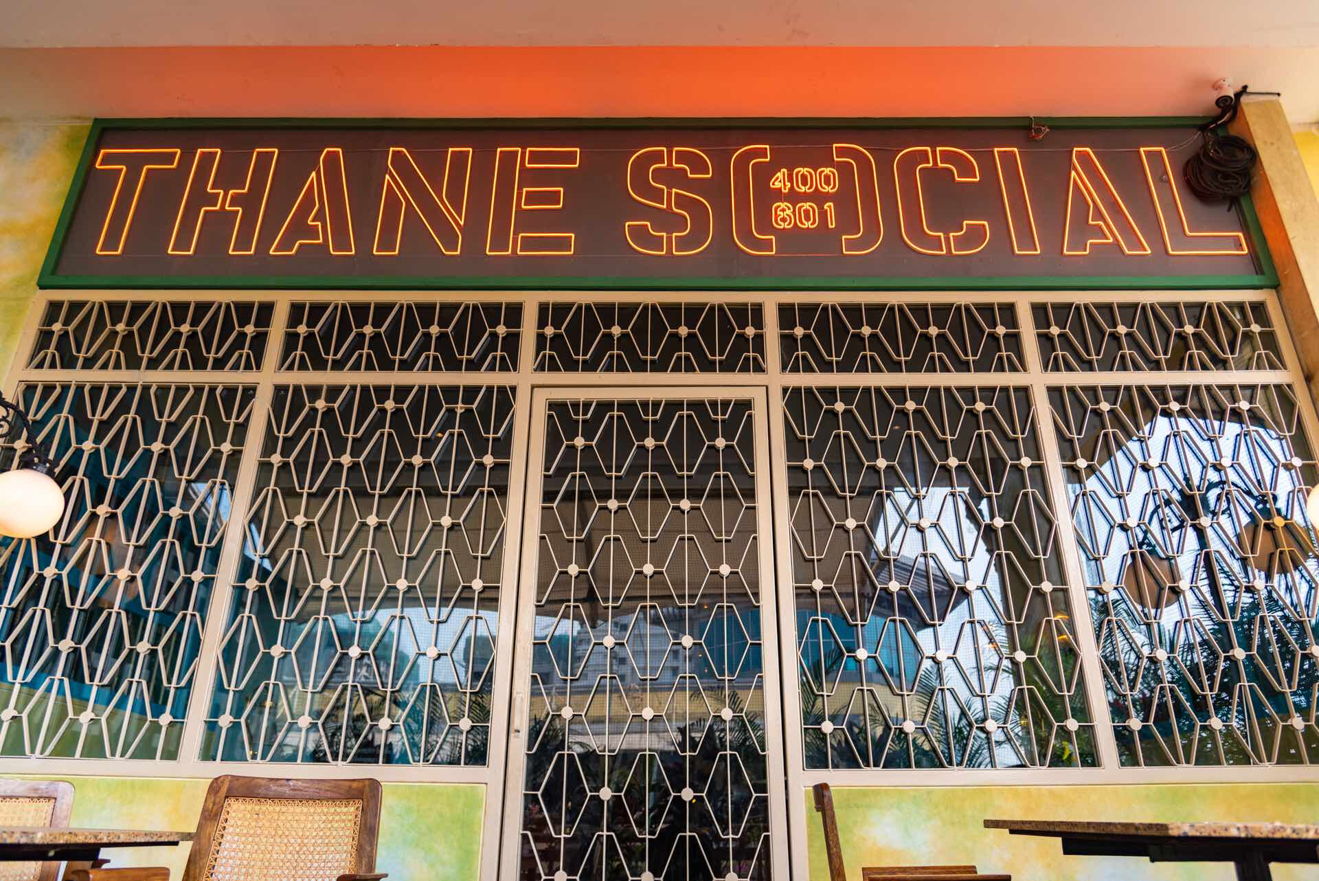 'Thane Social' opens at Viviana Mall