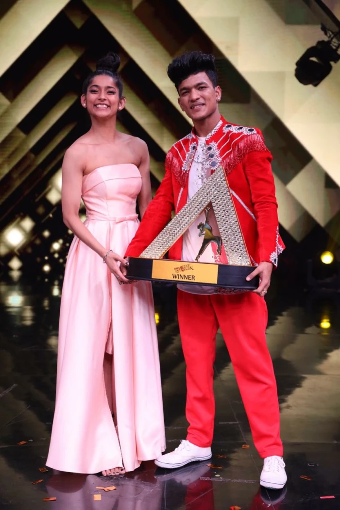 Tiger Pop's trophy moment as winner - pics from the Grand Finale of India's Best Dancer